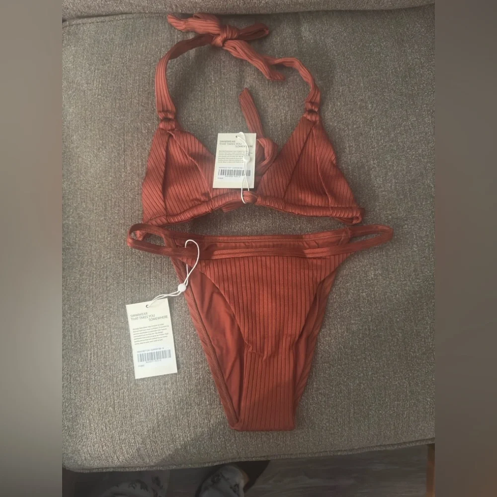 Rust Ribbed Bikini Set - Picture 3 of 3
